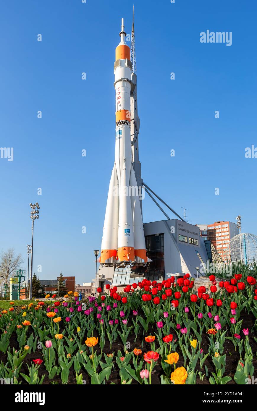 Veicolo spaziale Real Soyuz come monumento e centro espositivo Foto Stock