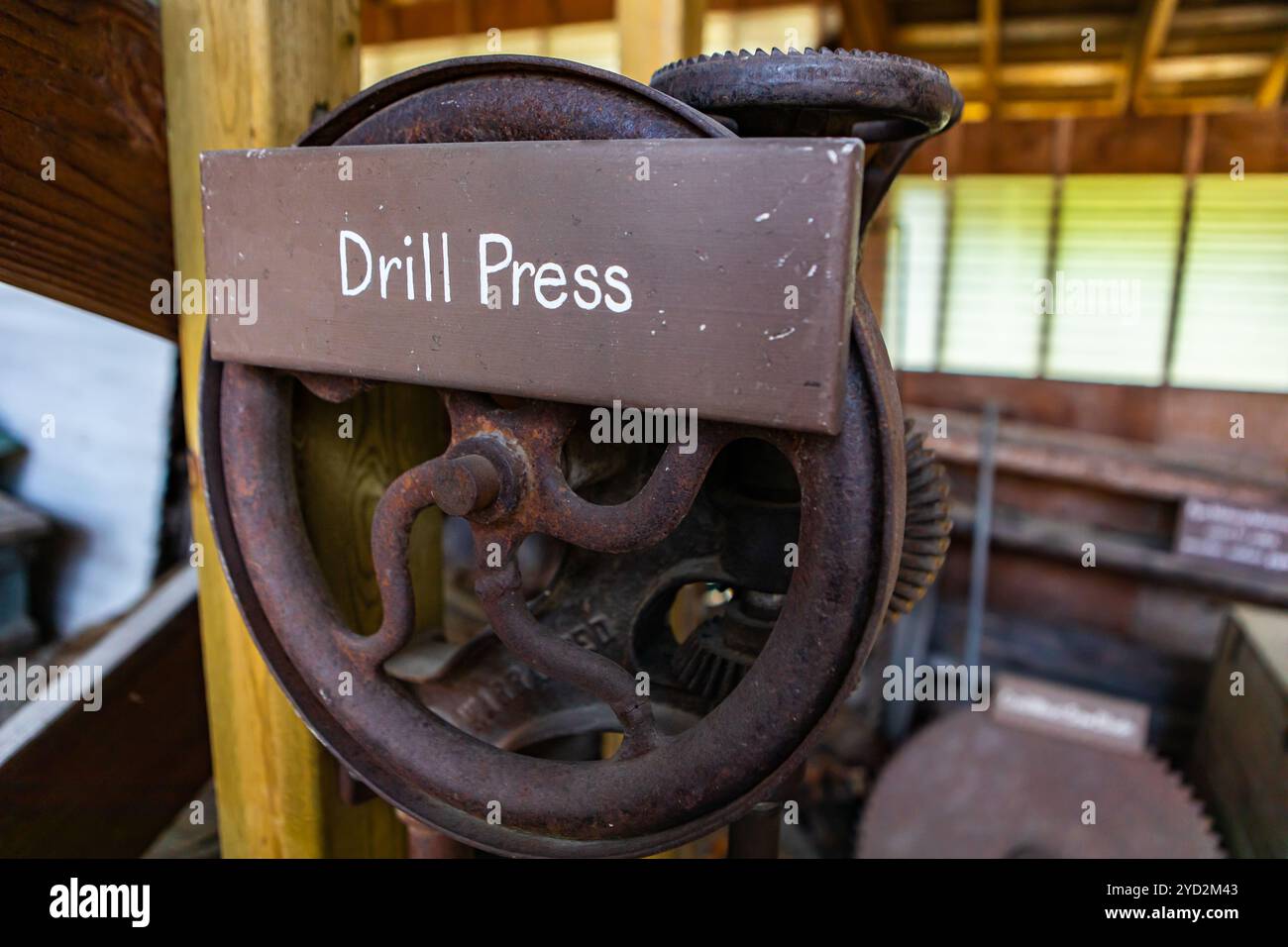 Pressa per trapani d'antiquariato nel museo Foto Stock