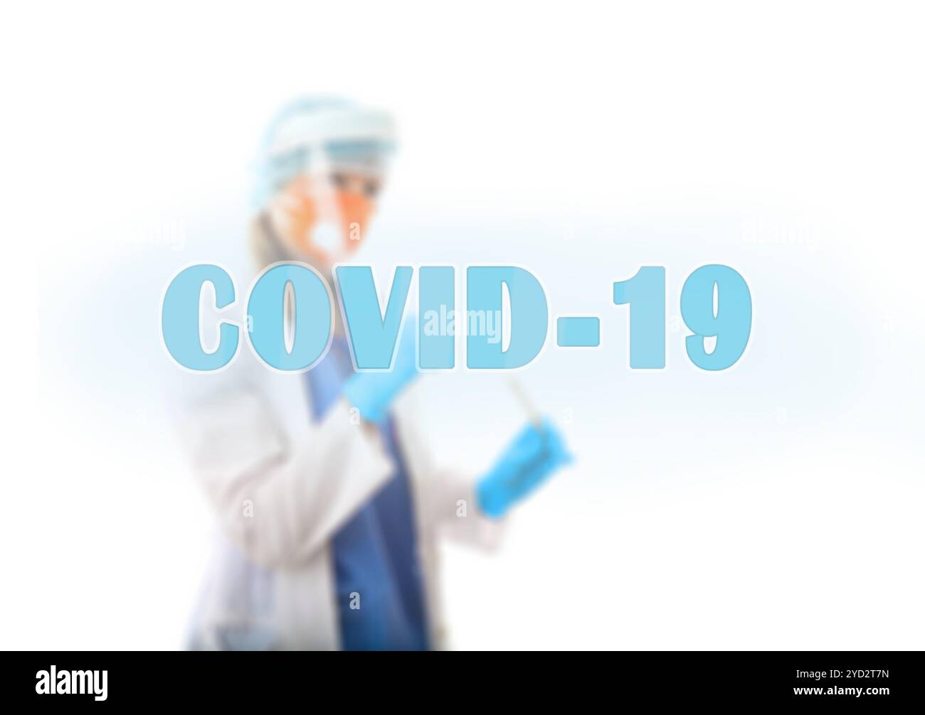 Operatore sanitario che tiene un tampone naso e gola Foto Stock