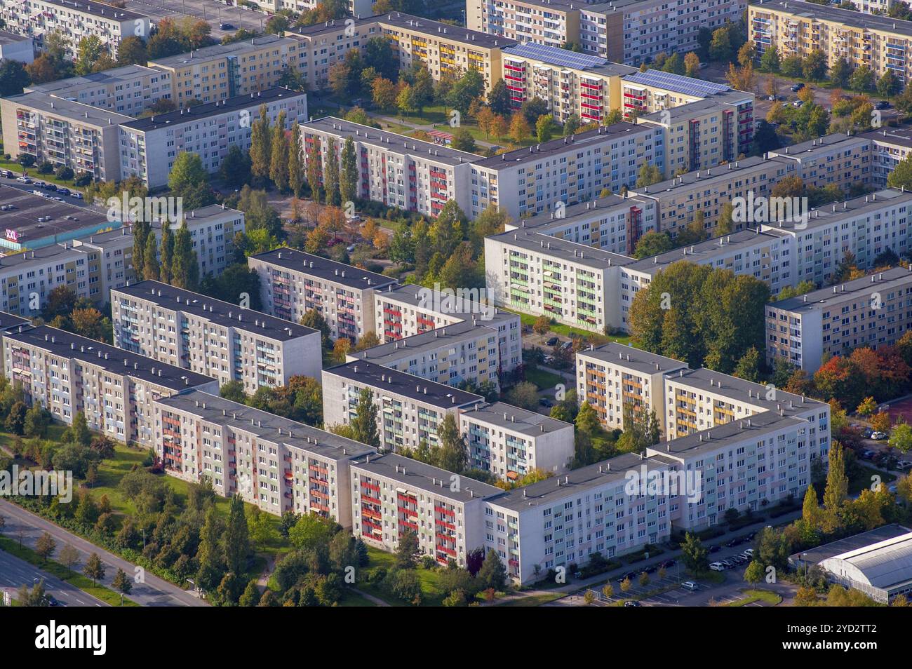 Vista aerea, Grosser Dreesch, lastra, edificio prefabbricato, piatto, blocco, insediamento, Neu Zippendorf, Muesser Holz, Meclemburgo-Vorpommern Foto Stock