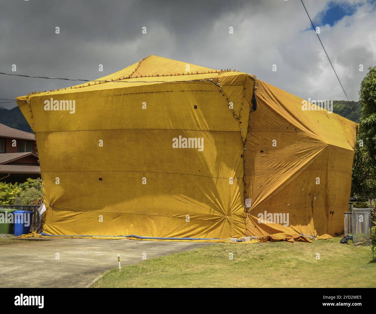 Casa residenziale che è stato "Tented' per Sterminare insetti come termiti Foto Stock