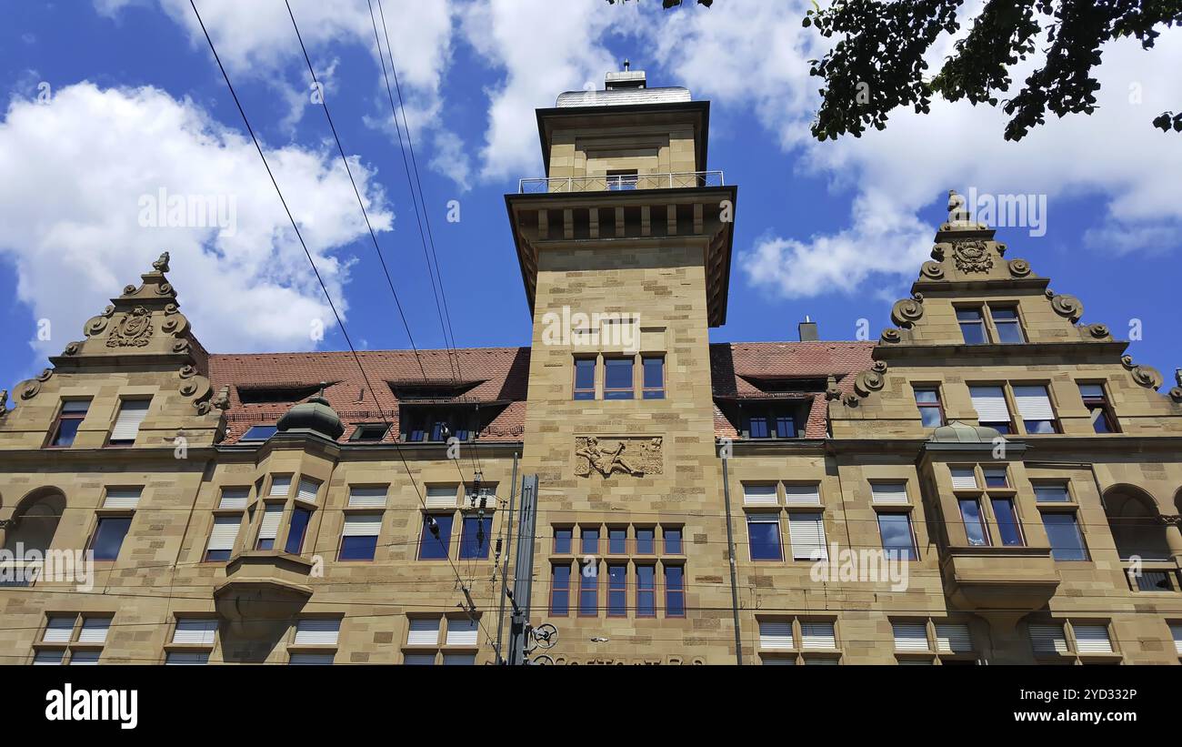 Il municipio con il suo orologio artistico astronomico è un punto di riferimento nella storica città vecchia di Heilbronn. Heilbronn, Baden-Wuerttemberg, Germania, Europa Foto Stock