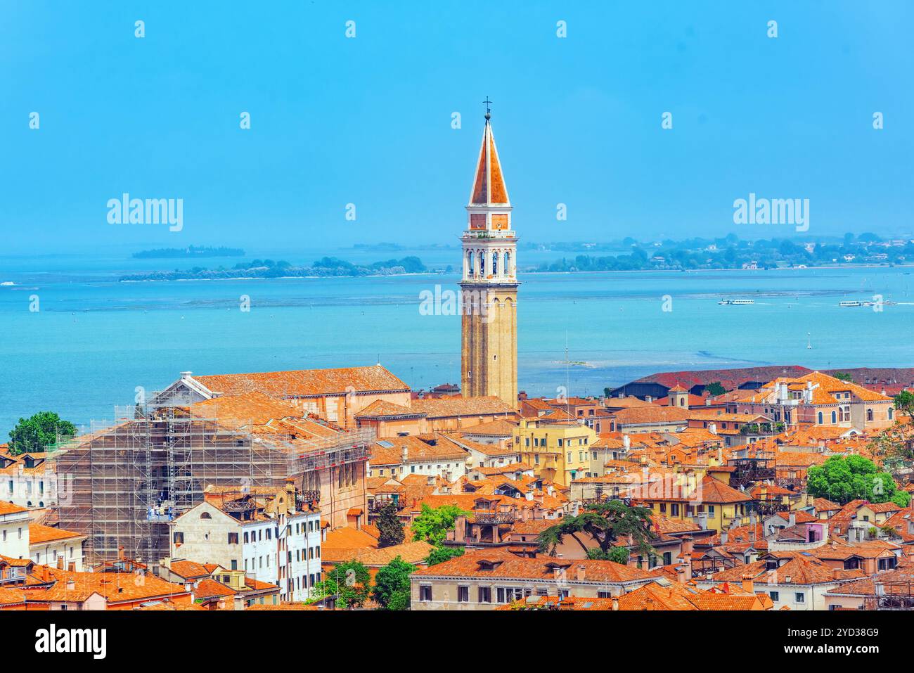 Torre campanaria dell'Oratorio San Marco in Vinea e San Francesco della Vina (Chiesa di San Francesco della Vigna).Venezia. Foto Stock