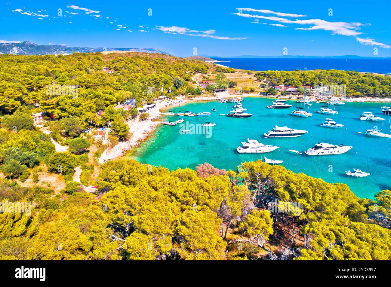 Vista aerea della baia di Palmizana e del porto di ancoraggio Foto Stock