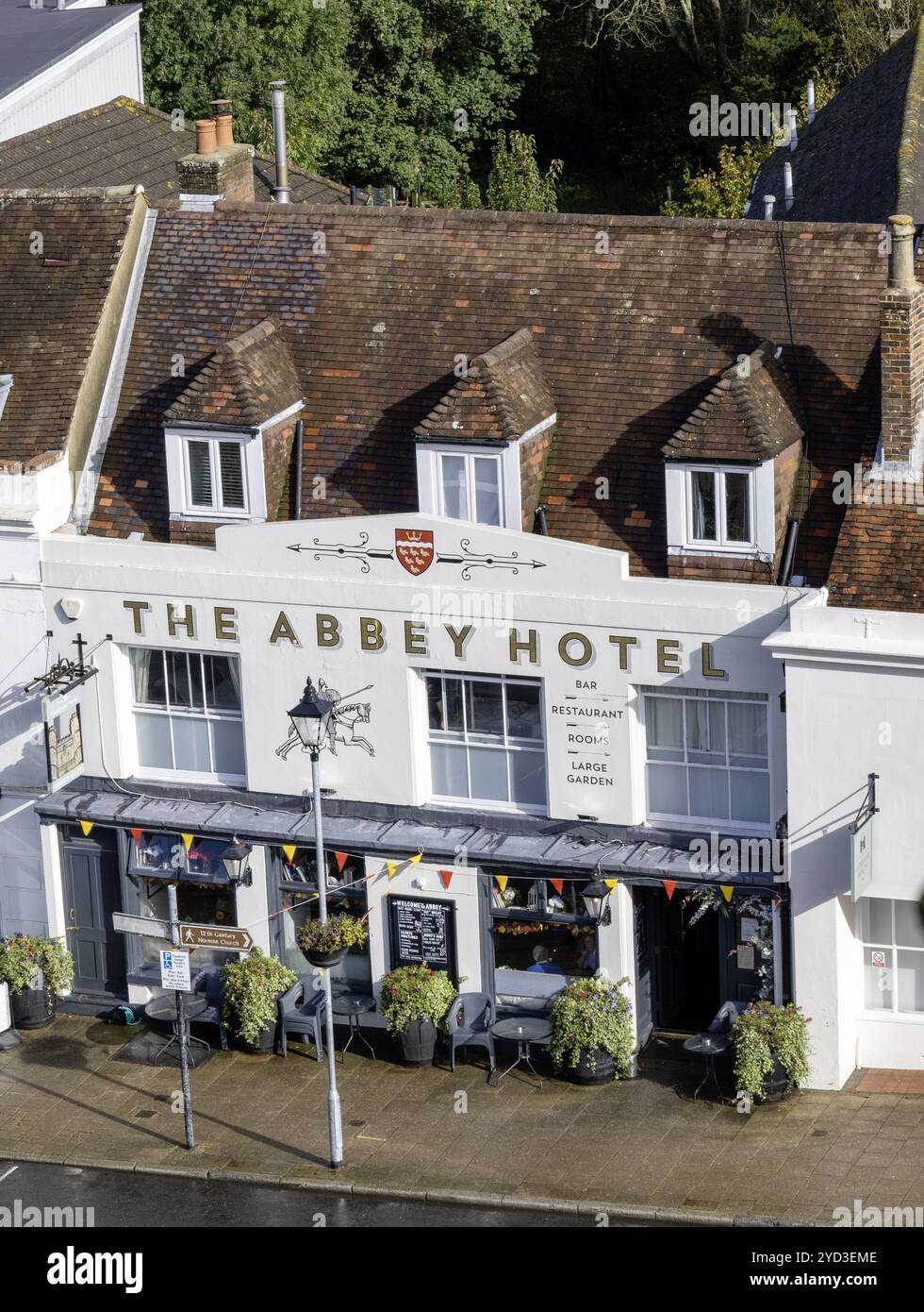Vista aerea dell'Abbey Hotel - Public House - High Street, Battle, East Sussex, Inghilterra, Regno Unito Foto Stock