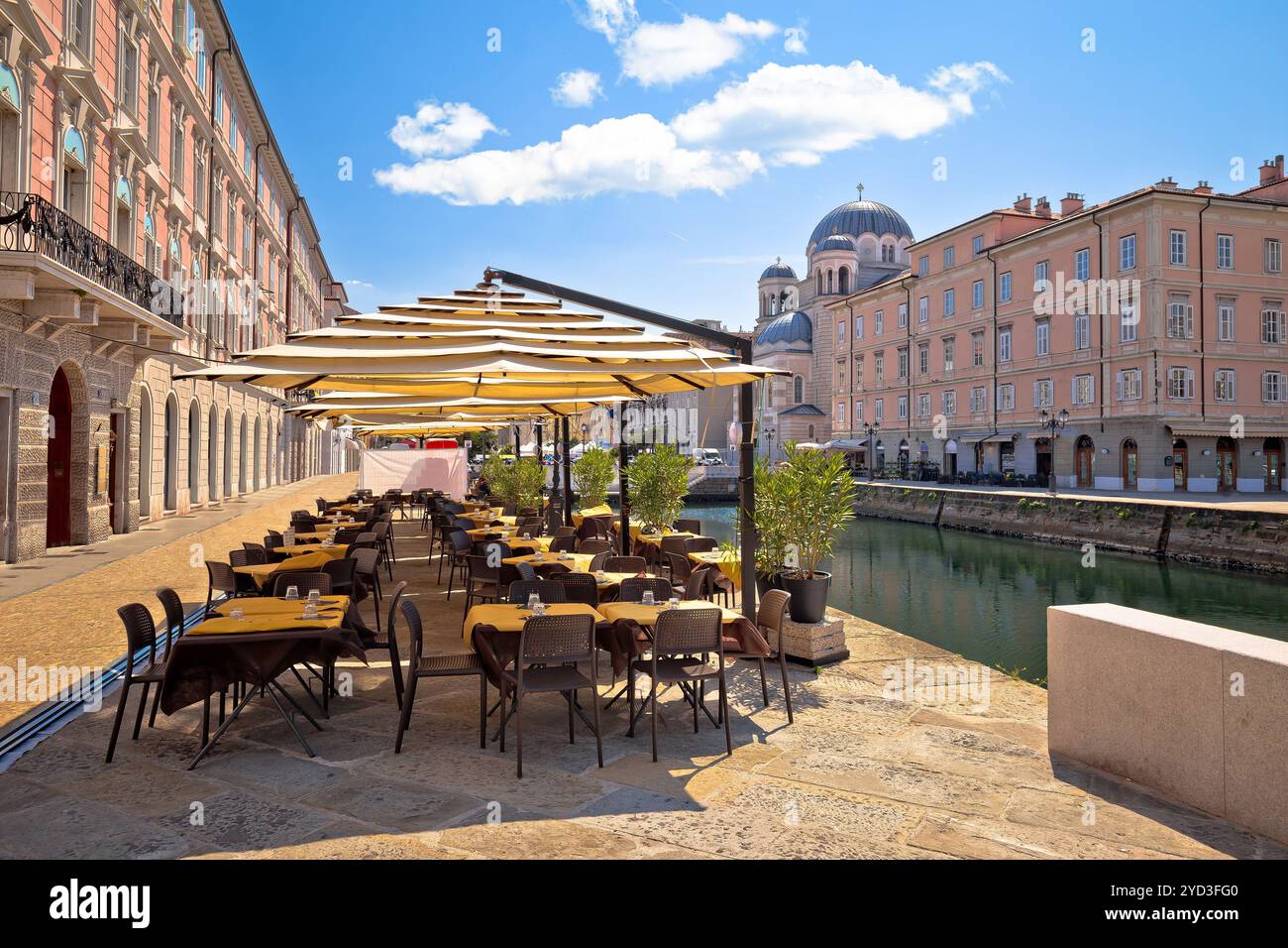 Vista sul canale Ponte Rosso a Trieste Foto Stock