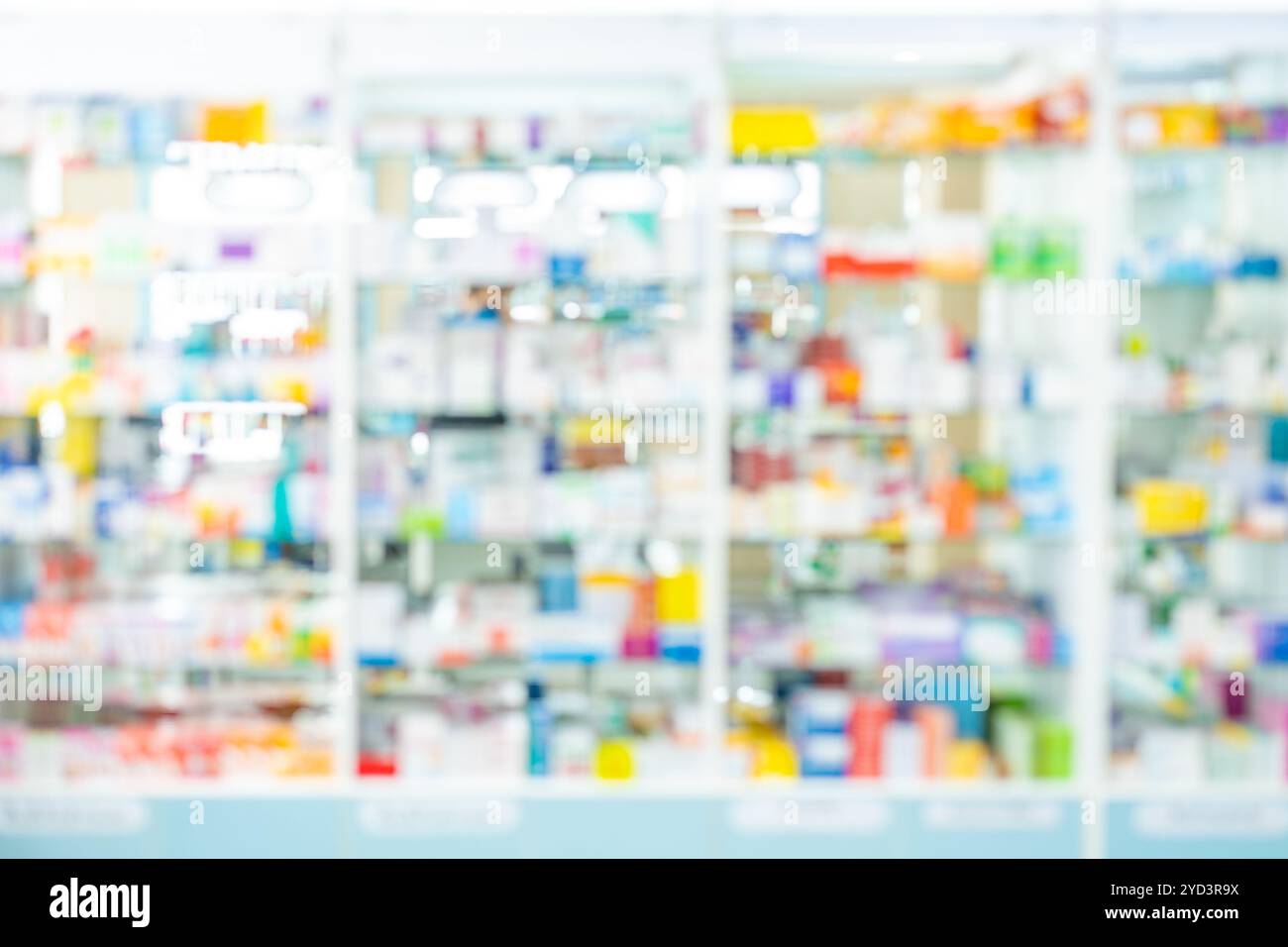 Blur farmacia negozio di medicina, Drugstore, scaffale medico per la sanità pubblicità prodotti montaggio sfondo. Foto Stock