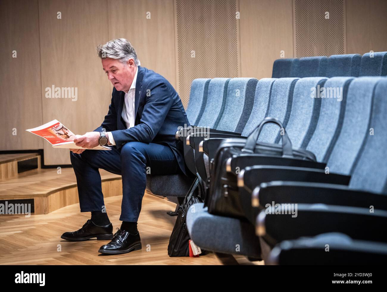 Oslo 20241025. CEO di Norwegian Geir Karlsen durante la presentazione in cui la compagnia aerea Norwegian ASA presenta i risultati per il terzo trimestre. Foto: OLE Berg-Rusten / NTB Foto Stock