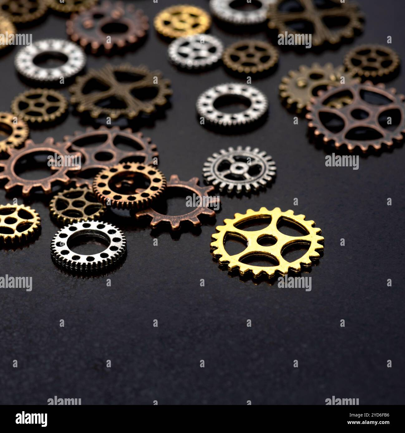 54.300 Ingranaggi Orologio Foto Stock, Immagini E Fotografie Royalty-free - IStock - Foto 2