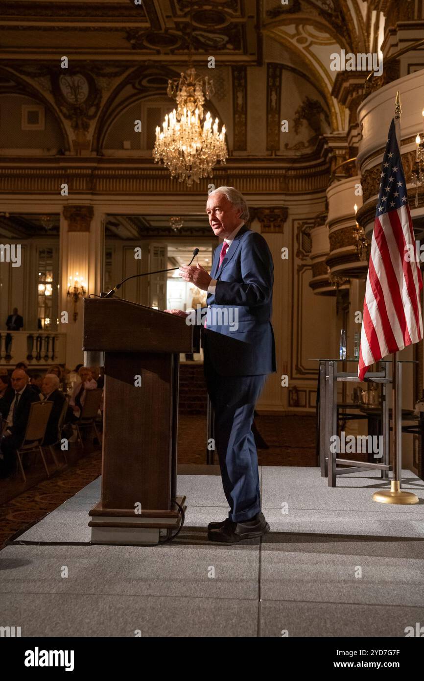 Boston, Massachusetts, USA 13 giugno 2024 il senatore Edward Markey (D-ma) ha parlato al Mass Dems 25th Annual Dinner al Copley Plaza Hotel di Boston il 13 giugno 2024. Il senatore Markey è membro del congresso dal 1976. (Rick Friedman ) Foto Stock