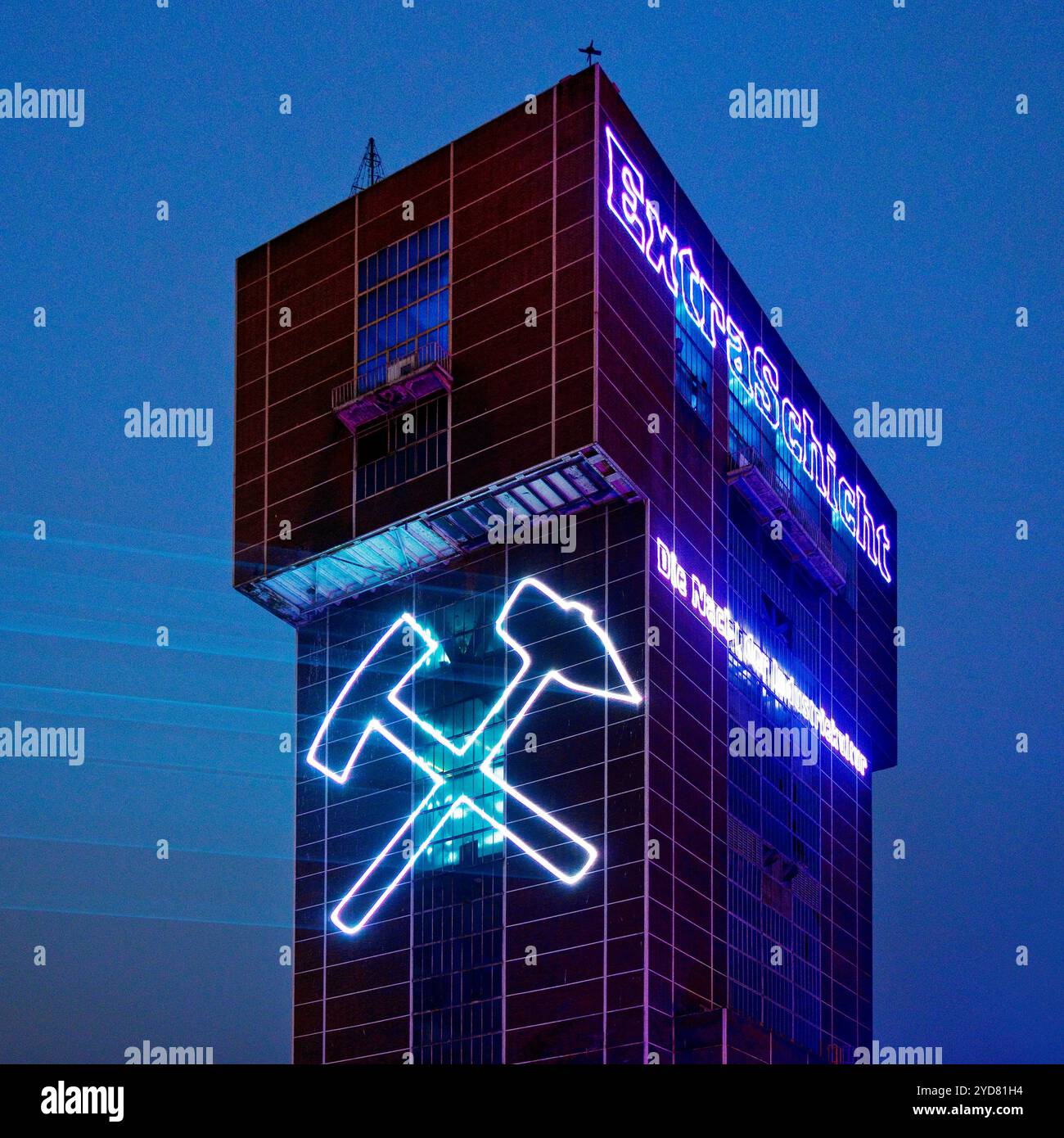 Teste di martello illuminate della miniera Heinrich Robert allo strato extra, Bergwerk Ost, Hamm, Ger Foto Stock