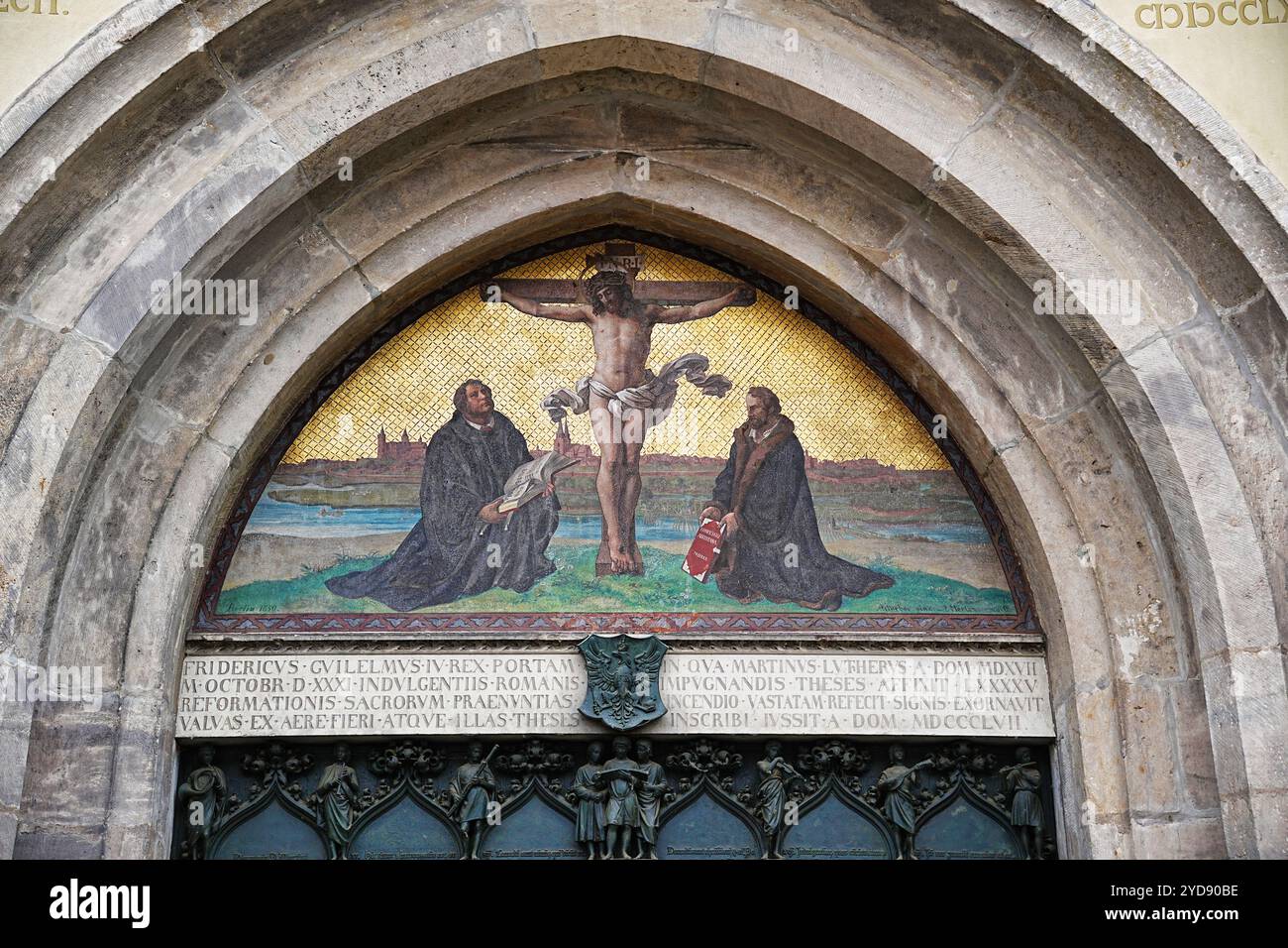 Porta della tesi alla chiesa del castello di Wittenberg Foto Stock