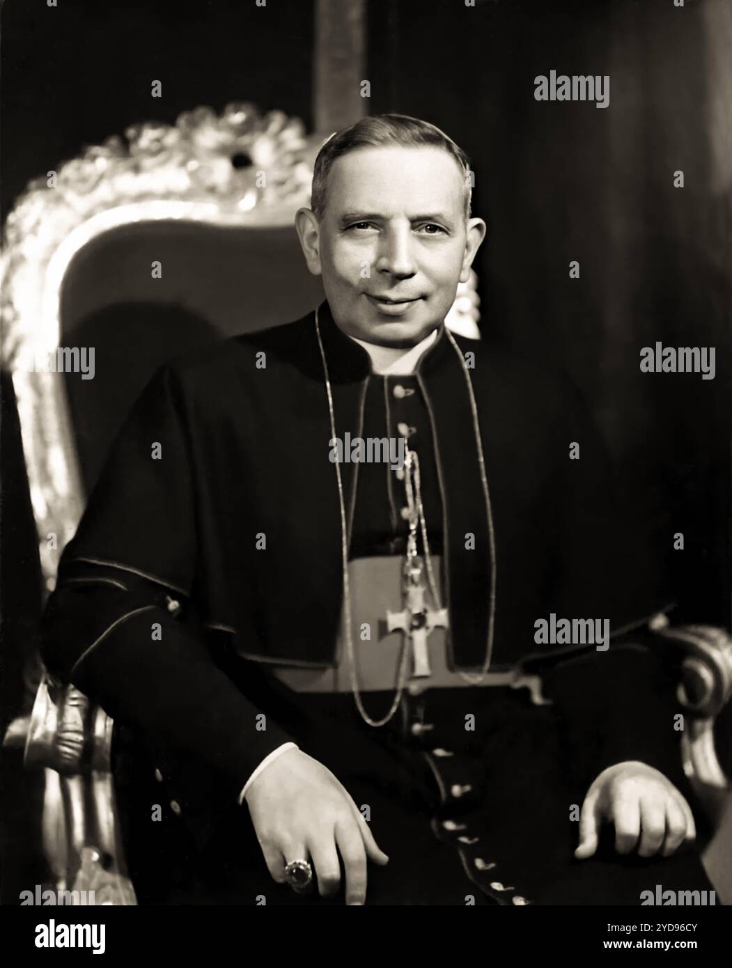 1952 c., Bologna, ITALIA: Il cardinale GIACOMO LERCARO ( 1891 - 1976 ). Arcivescovo di Bologna dal 1952 al 1968 . Fotografo sconosciuto - RELIGIONE CATTOLICA - CARDINALE - ARCIVESCOVO - ITALIA - croce - crocefisso - croce - RELIGIONE CATTOLICA - RITRATTO - RITRATTO - FOTO STORICHE - STORIA -- ARCHIVIO GBB Foto Stock