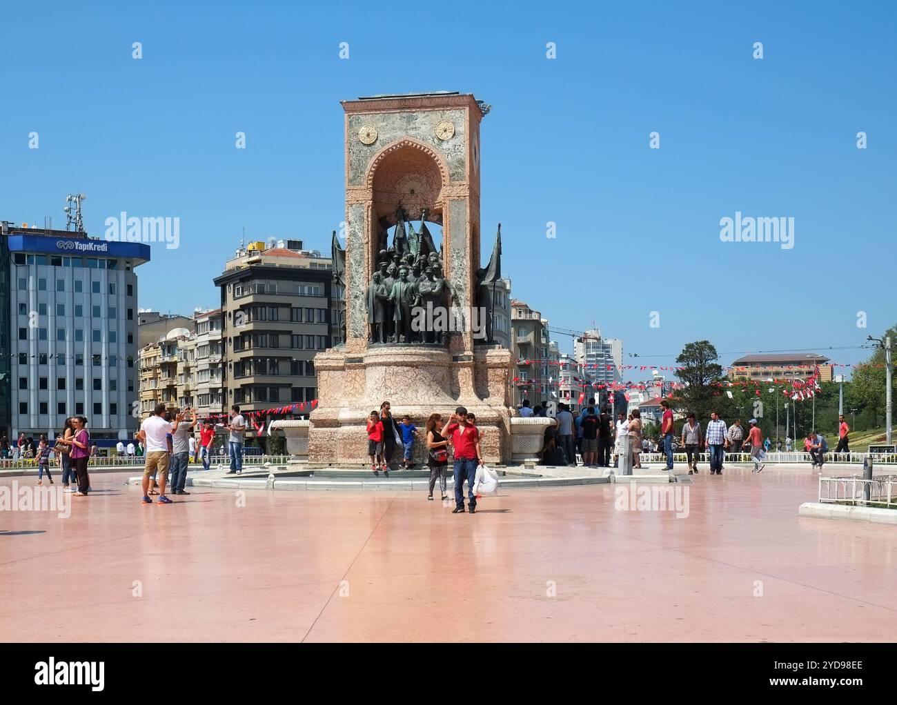 Il monumento della Repubblica in Piazza Taksim, Istanbul Foto Stock