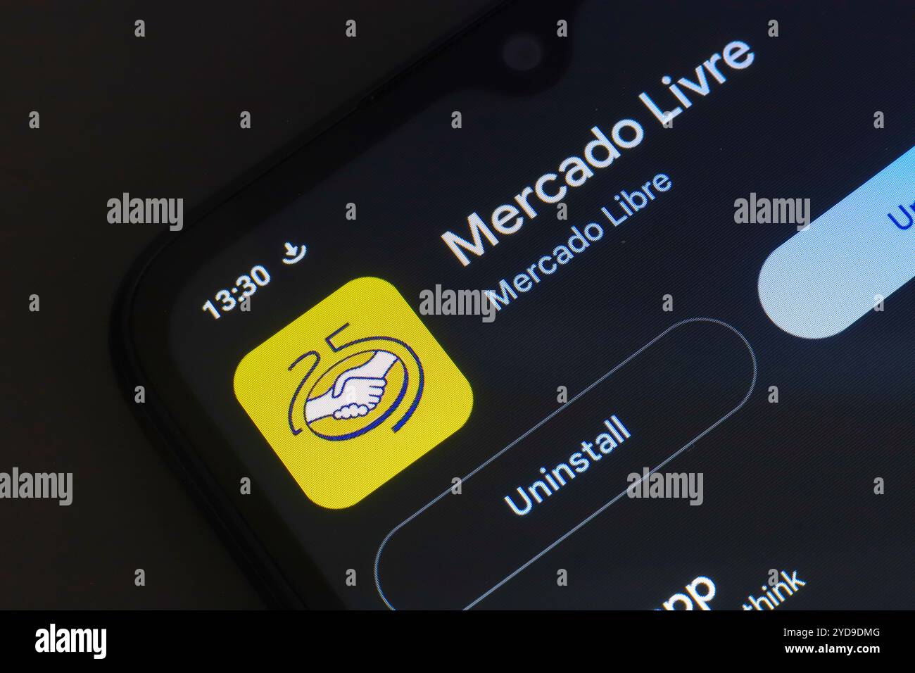 25 ottobre 2024, Brasile. In questa immagine, il logo dell'app Mercado Livre viene visualizzato sullo schermo di uno smartphone Foto Stock