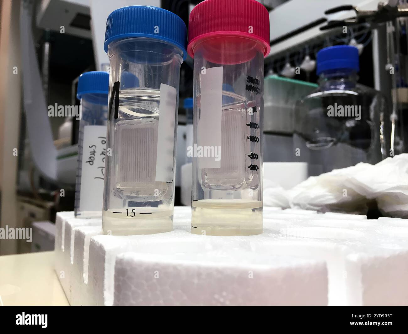 Unità filtro centrifugo. Unità filtranti centrifughe 016867_143 Foto Stock