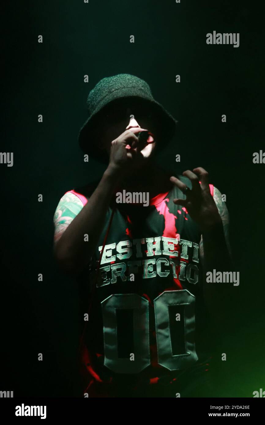 24 ottobre 2024, città del Messico, Ciudad de Mexico, Messico: Daniel Graves cantante della band electro Goth Pop americana-austriaca Aesthetic Perfection si esibisce sul palco come parte del Fall Goth Tour 2024 al San Rafael Forum. Il 24 ottobre 2024 a città del Messico, Messico. (Credit Image: © Carlos Santiago/eyepix via ZUMA Press Wire) SOLO PER USO EDITORIALE! Non per USO commerciale! Foto Stock