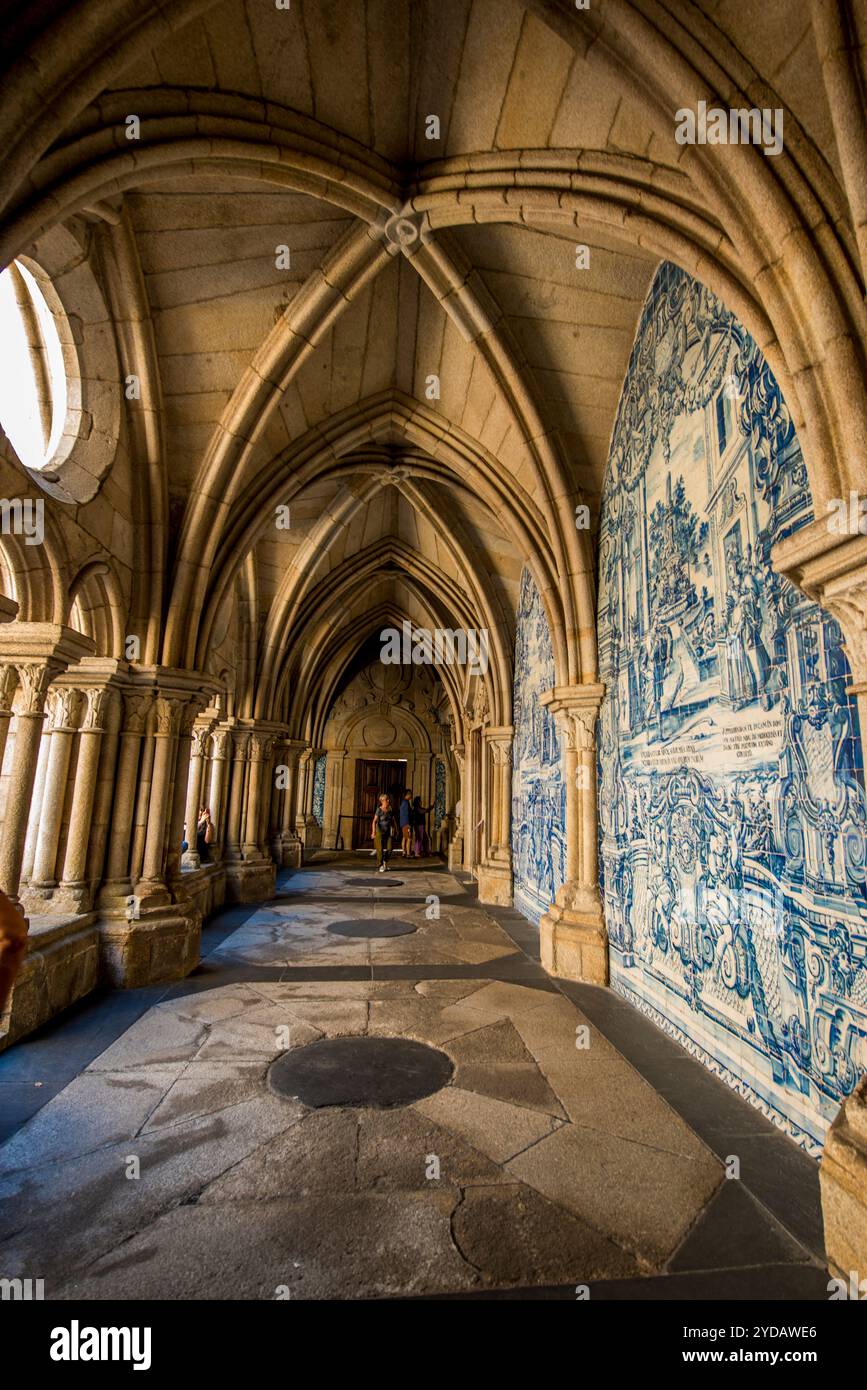 Cattedrale di Santa Maria di Porto o Cattedrale di Porto (se do porto), Porto, Portogallo. Foto Stock