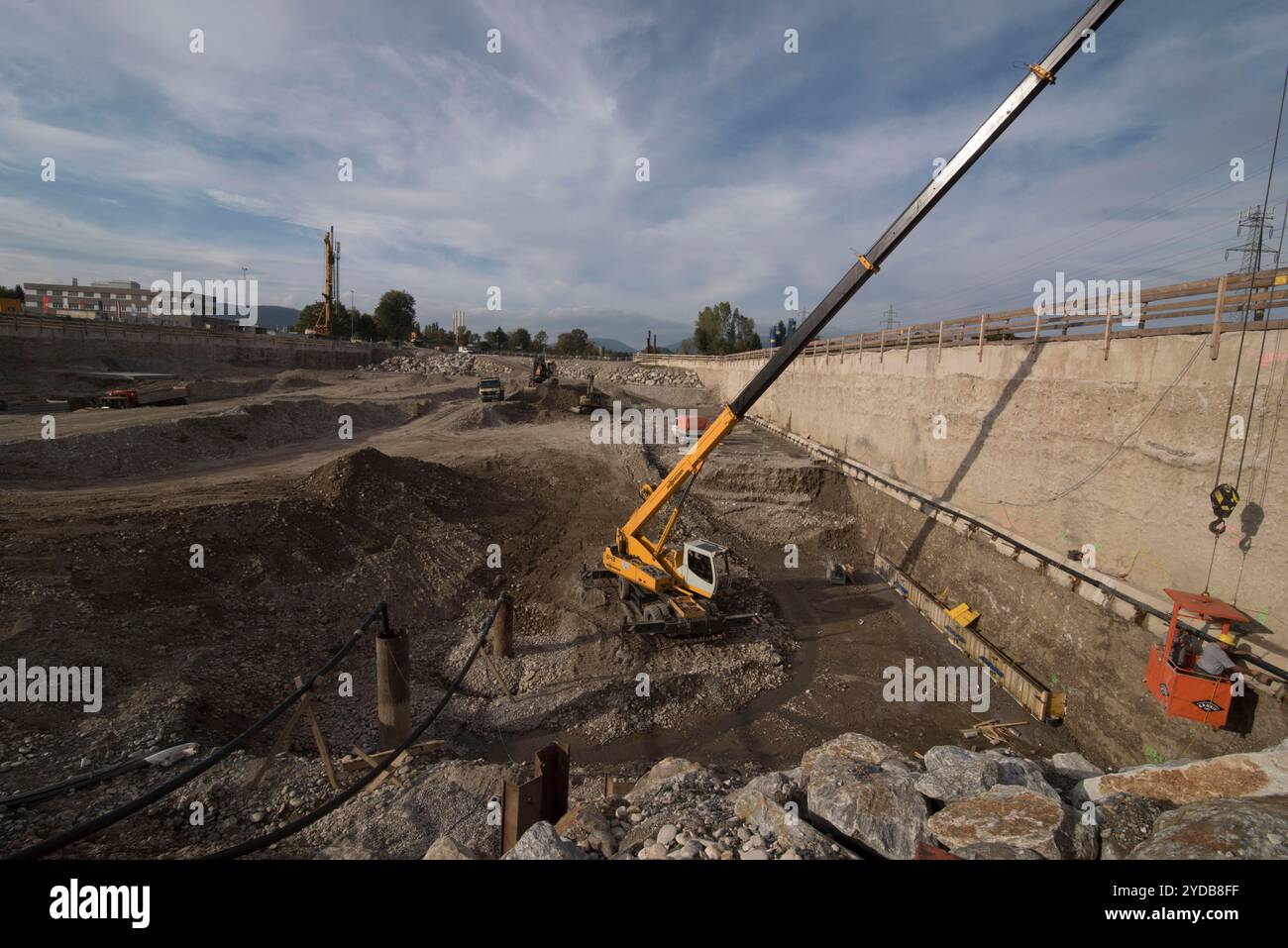 Gru per veicoli in lavori di costruzione Foto Stock