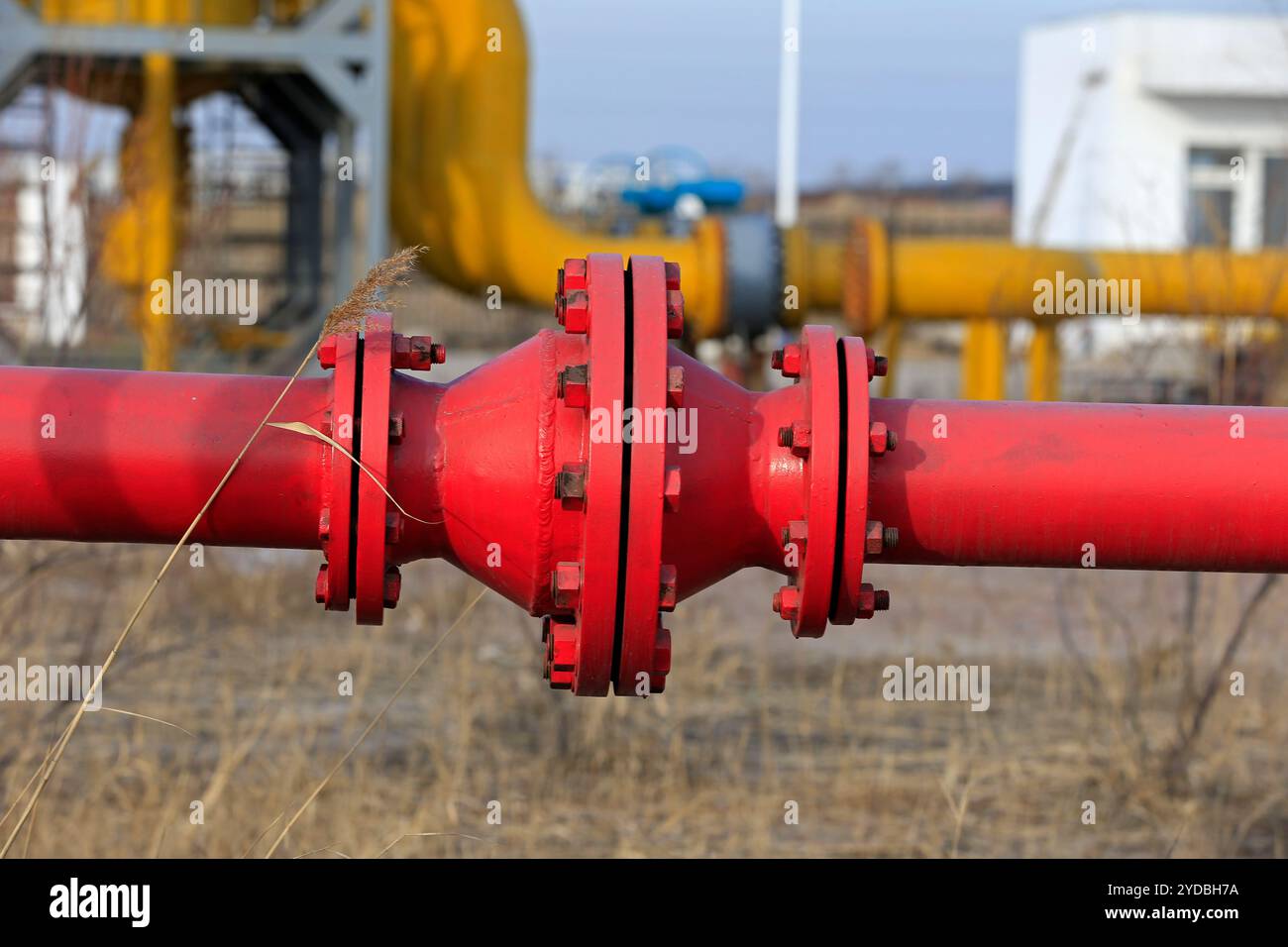 Attrezzature e tubazioni per giacimenti petroliferi Foto Stock