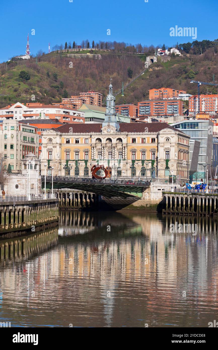 Bilbao, Paesi Baschi, paesaggio urbano della Spagna Foto Stock