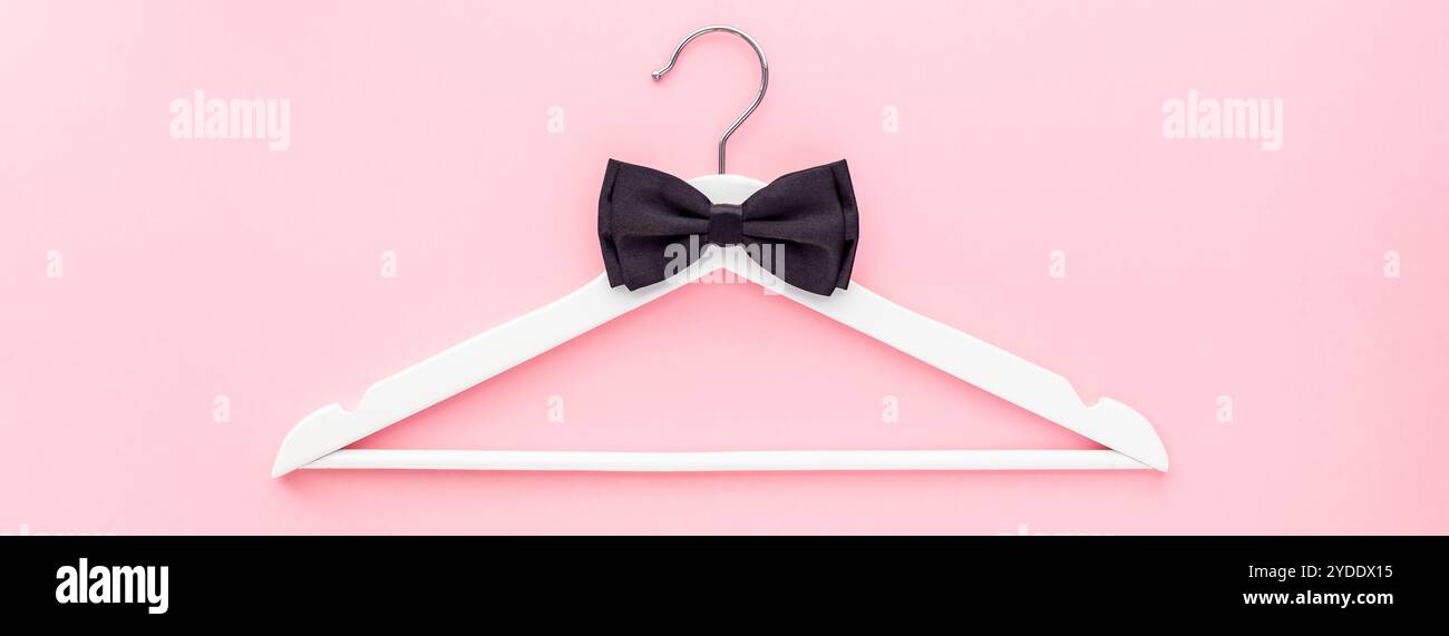 Grucce bianche su sfondo rosa pastello Foto Stock