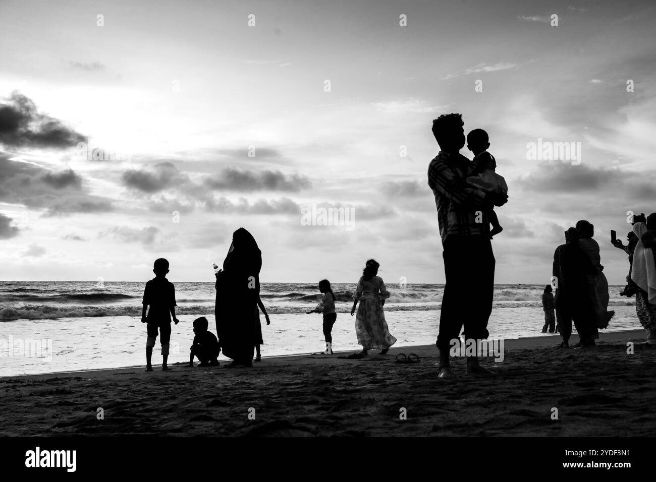 Tanur Beach conosciuta anche come Thooval Theeram Beach[1] o Ottupuram Beach, è una spiaggia e meta turistica a Tanur, Malappuram, distretto. Foto Stock