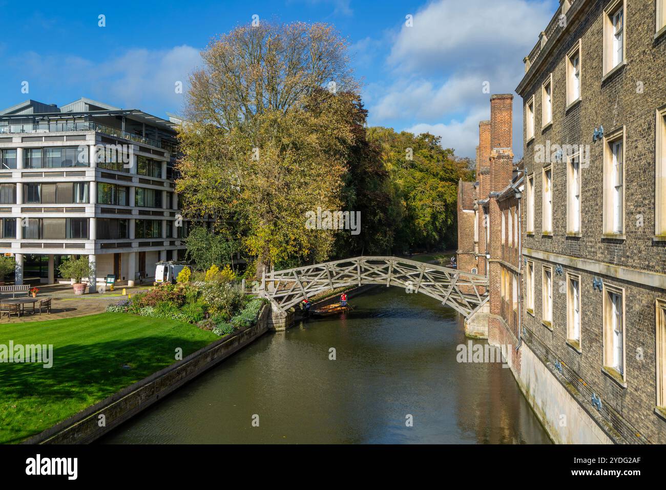 Mathematical Bridge, River Cam, Cambridge, Cambridgeshire, Inghilterra, REGNO UNITO Foto Stock