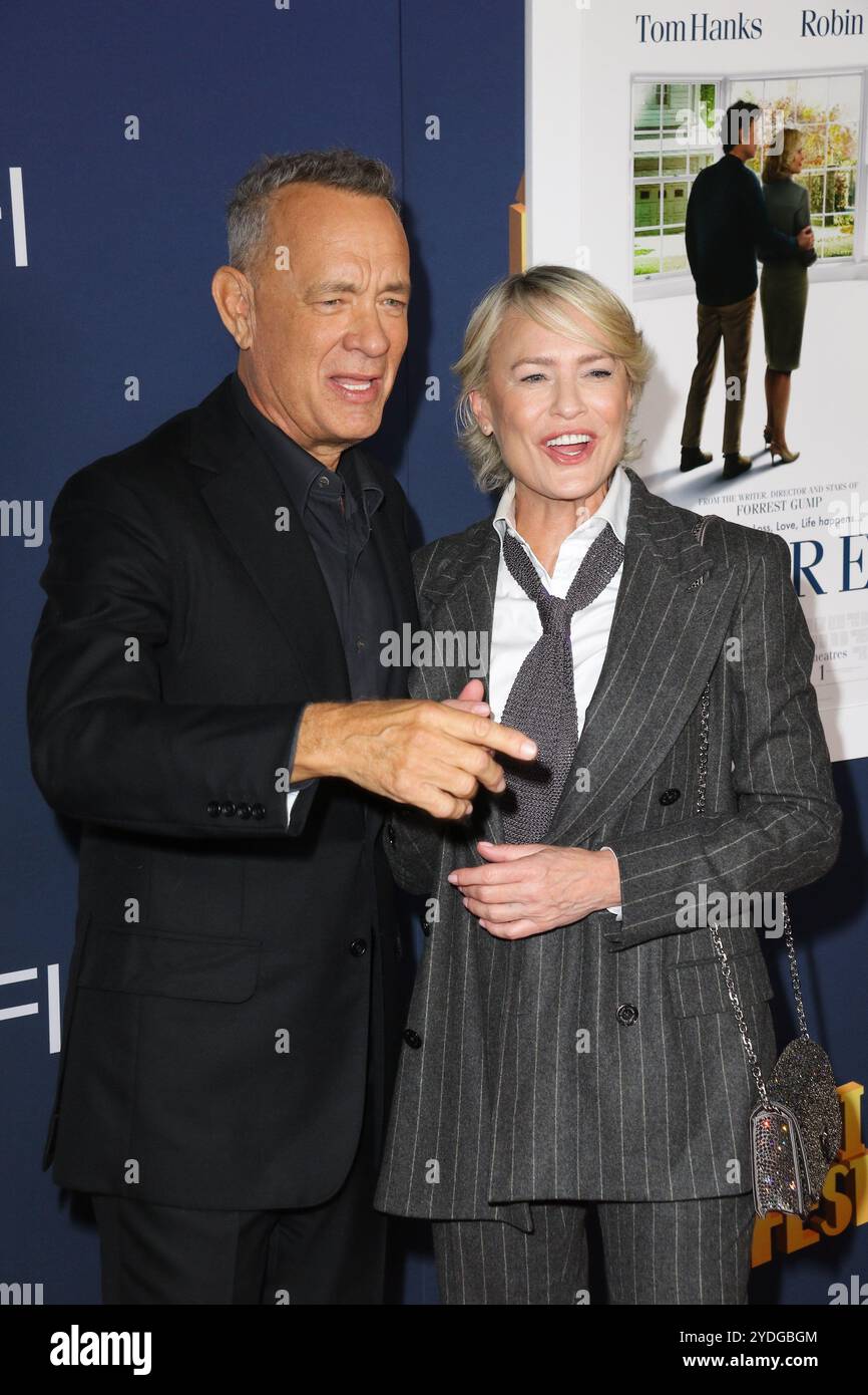 Los Angeles, Stati Uniti. 26 ottobre 2024. Tom Hanks, Robin Wright all'AFI Fest 2024 'Here' World Premiere Screening tenutosi al TCL Chinese Theatre, Los Angeles, CA, 25 ottobre 2024. Foto: Joseph Martinez/PictureLux credito: PictureLux/The Hollywood Archive/Alamy Live News Foto Stock