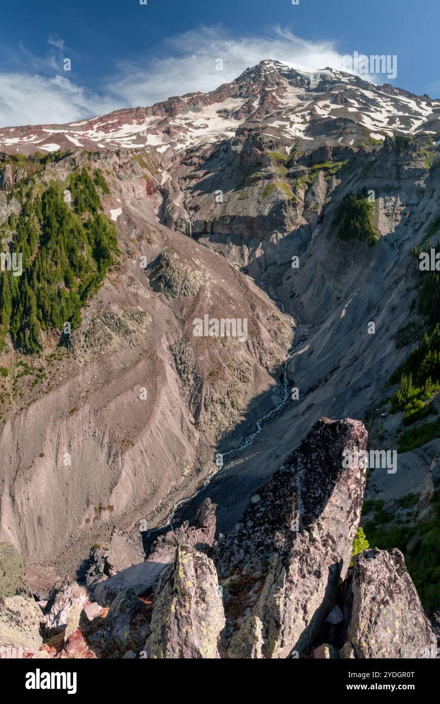 Vista del Monte Rainier da Myrtle Point in estate Foto Stock