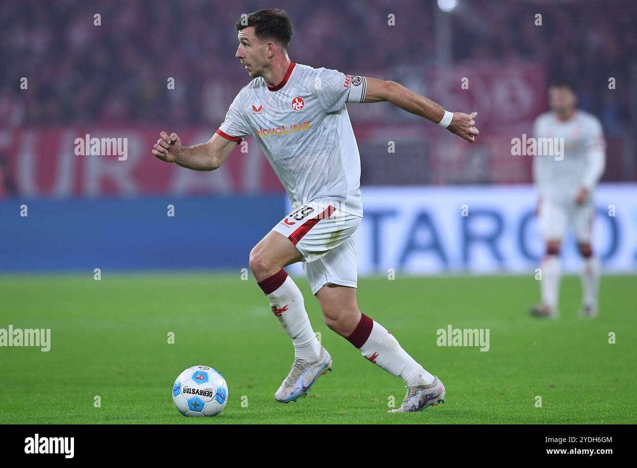 Fussball 2. Bundesliga 10. Spieltag fortuna Duesseldorf - 1. FC Kaiserslautern AM 26.10.2024 in der Merkur Spiel-Arena a Duesseldorf Daniel Hanslik ( Kaiserslautern ) le normative DFL vietano qualsiasi uso di fotografie come sequenze di immagini e/o quasi-video. Foto: Revierfoto credito: ddp media GmbH/Alamy Live News Foto Stock