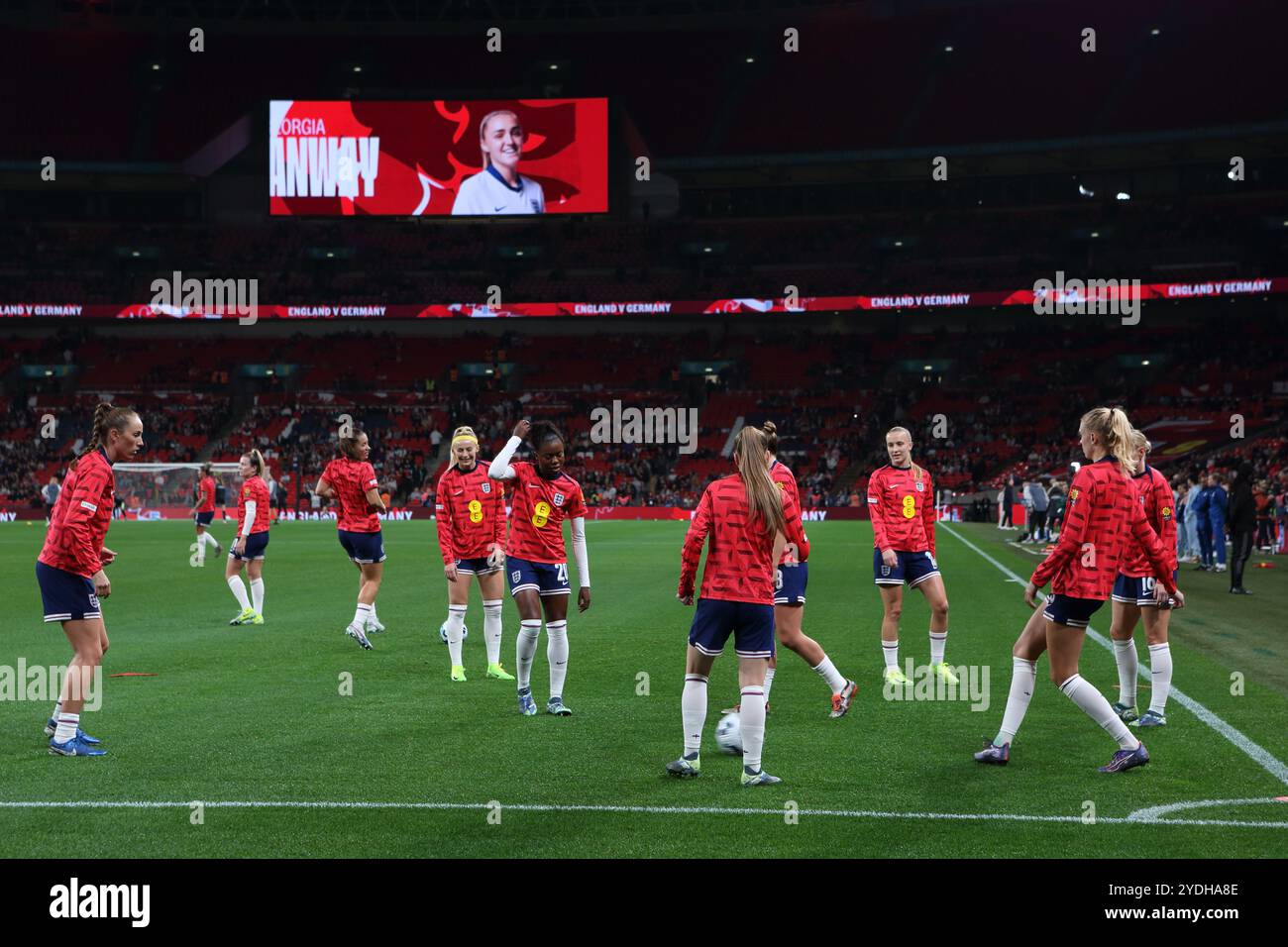 Il riscaldamento della squadra inglese prima di Inghilterra contro Germania Wembley Stadium Londra Regno Unito 25 ottobre 2024 Foto Stock