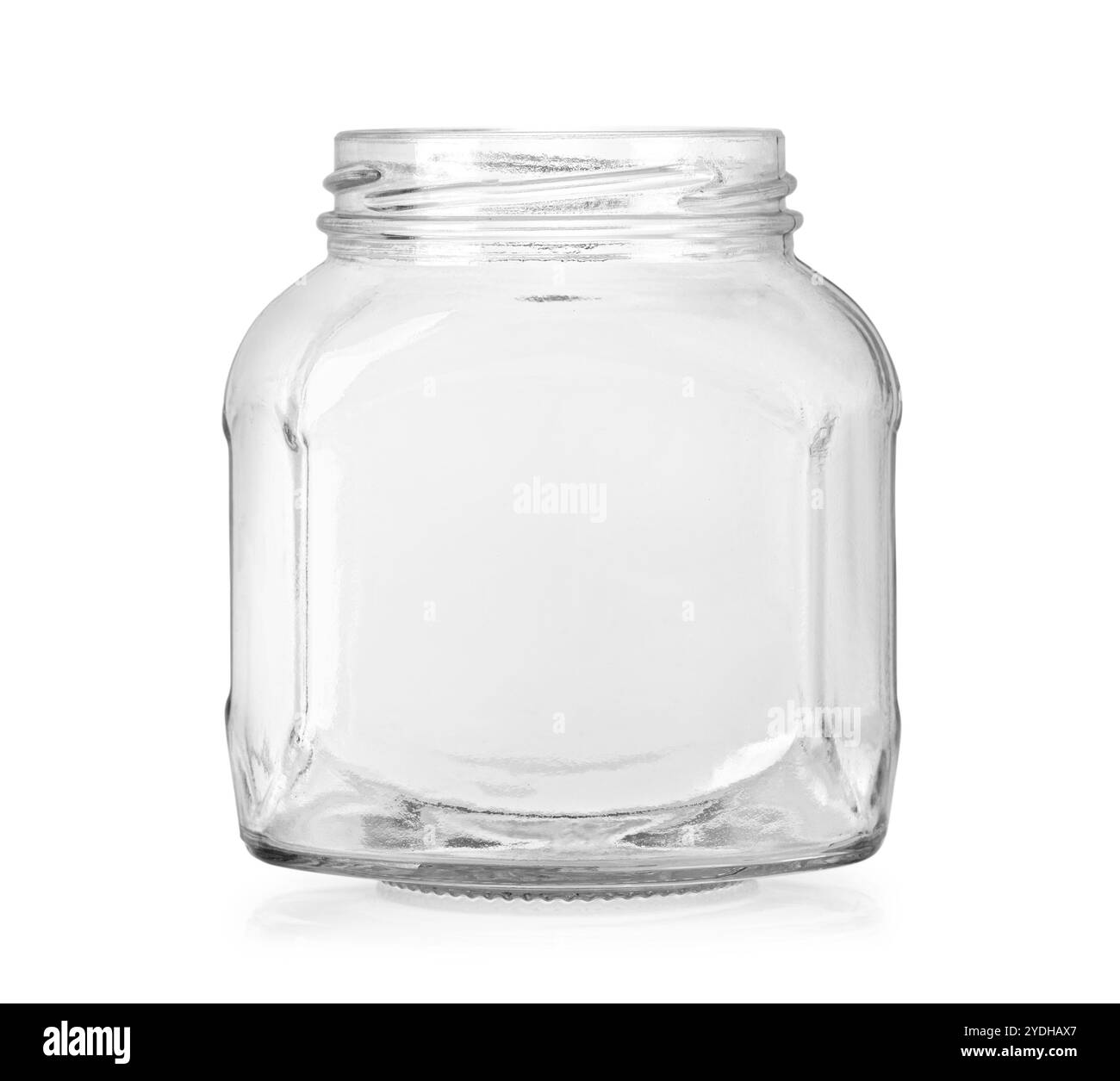 svuotare il vaso di vetro con una filettatura a vite isolata su sfondo bianco con percorso di taglio Foto Stock