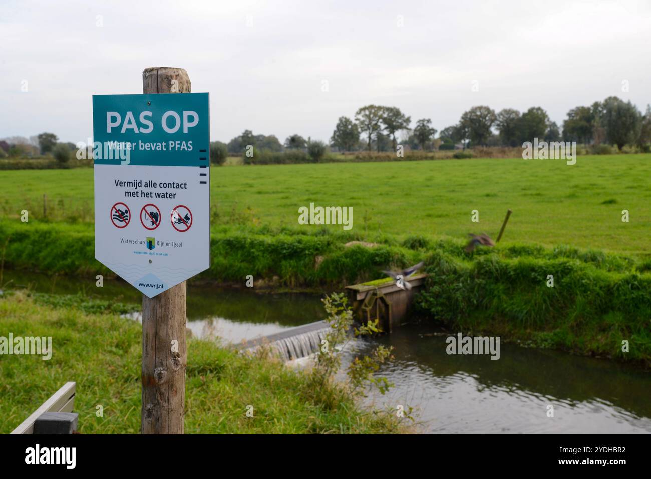 Avvertenza PFAS nel fosso di Gelderland, Olanda Foto Stock