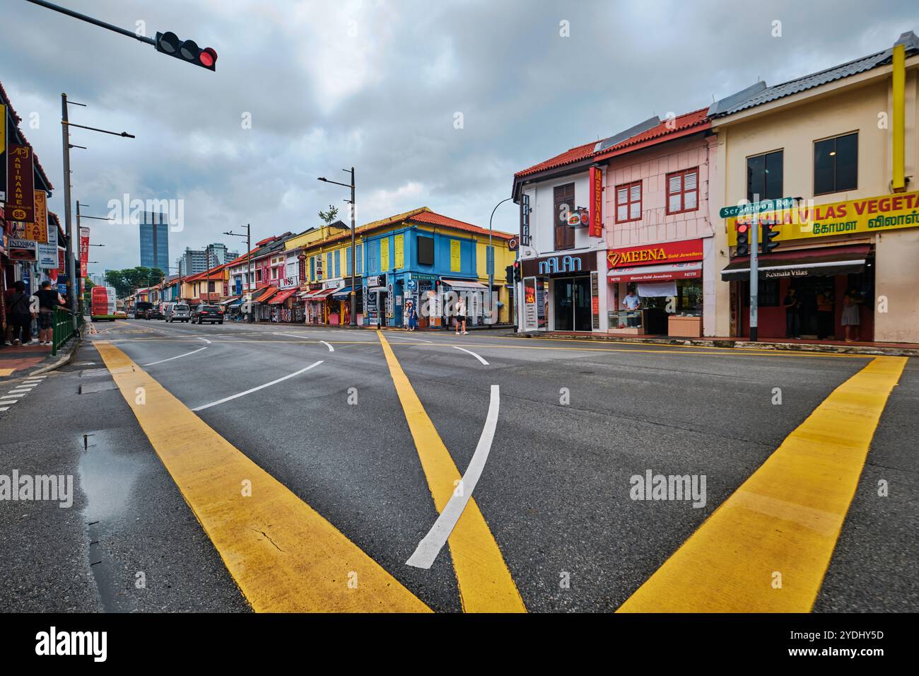 Singapore - 16 agosto 2024: Vecchie case nel quartiere Little India. Little India è il quartiere di Singapore a est del fiume Singapore Foto Stock