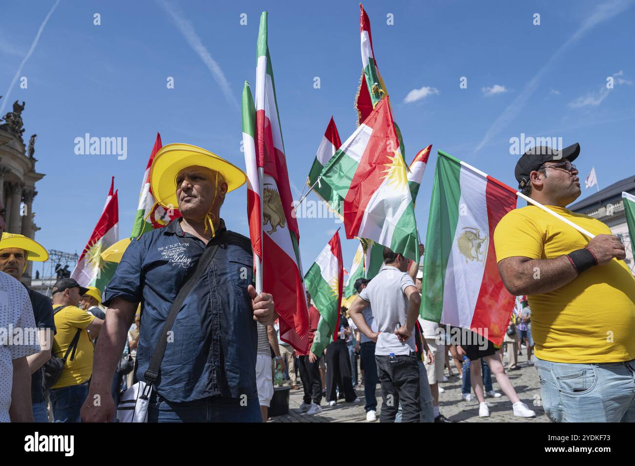 29.06.2024, Berlino, Germania, Europa, migliaia di esuli iraniani protestano sotto lo slogan, Europa Foto Stock