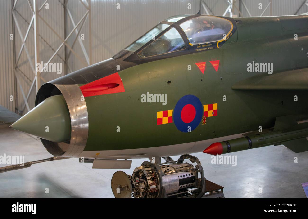 English Electric Lightning F2A (XN776) nelle marcature del 92 Squadron, Military Aircraft Hanger Scotland's National Museum of Flight, East Fortune. Foto Stock