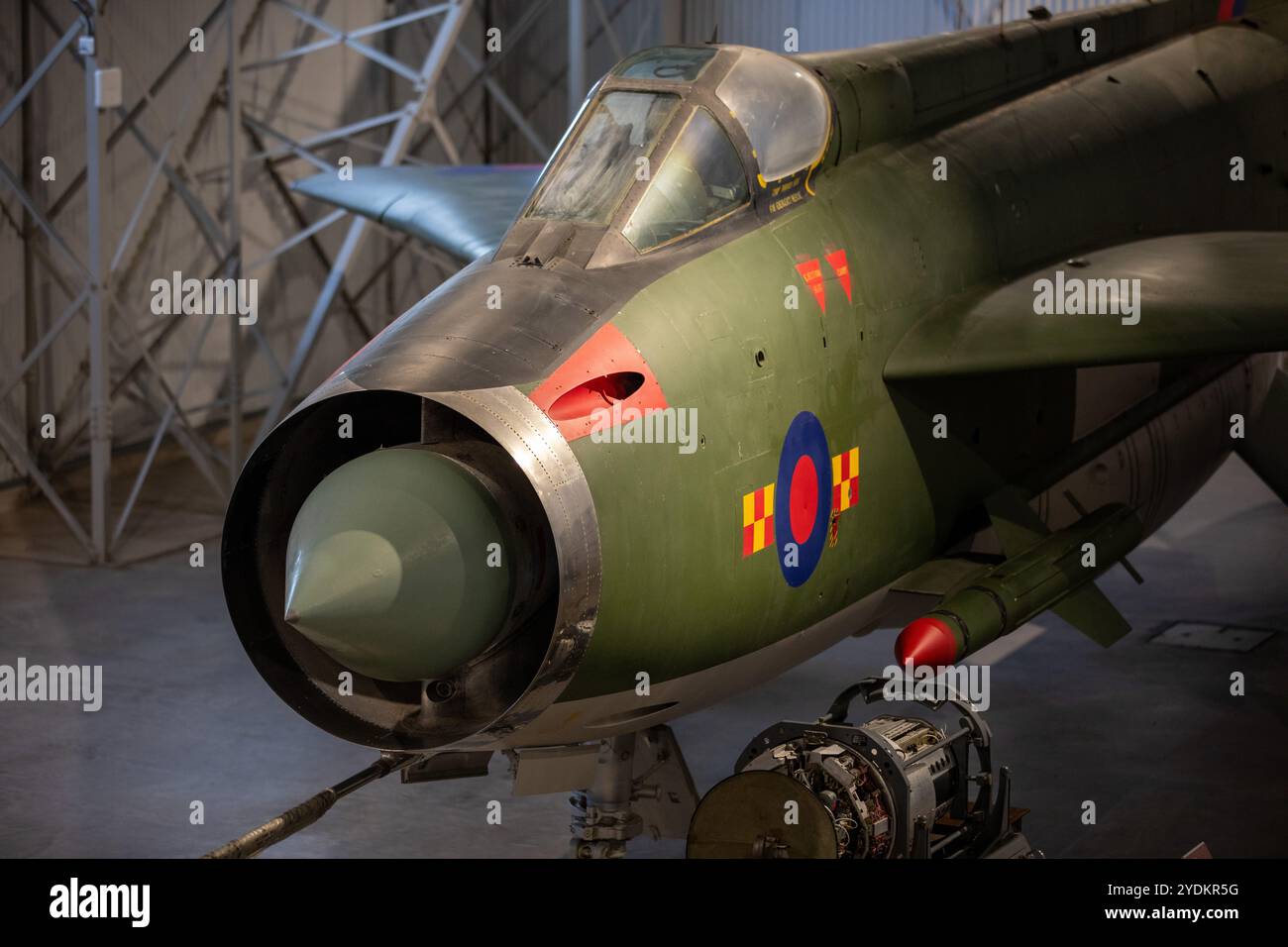 English Electric Lightning F2A (XN776) nelle marcature del 92 Squadron, Military Aircraft Hanger Scotland's National Museum of Flight, East Fortune. Foto Stock