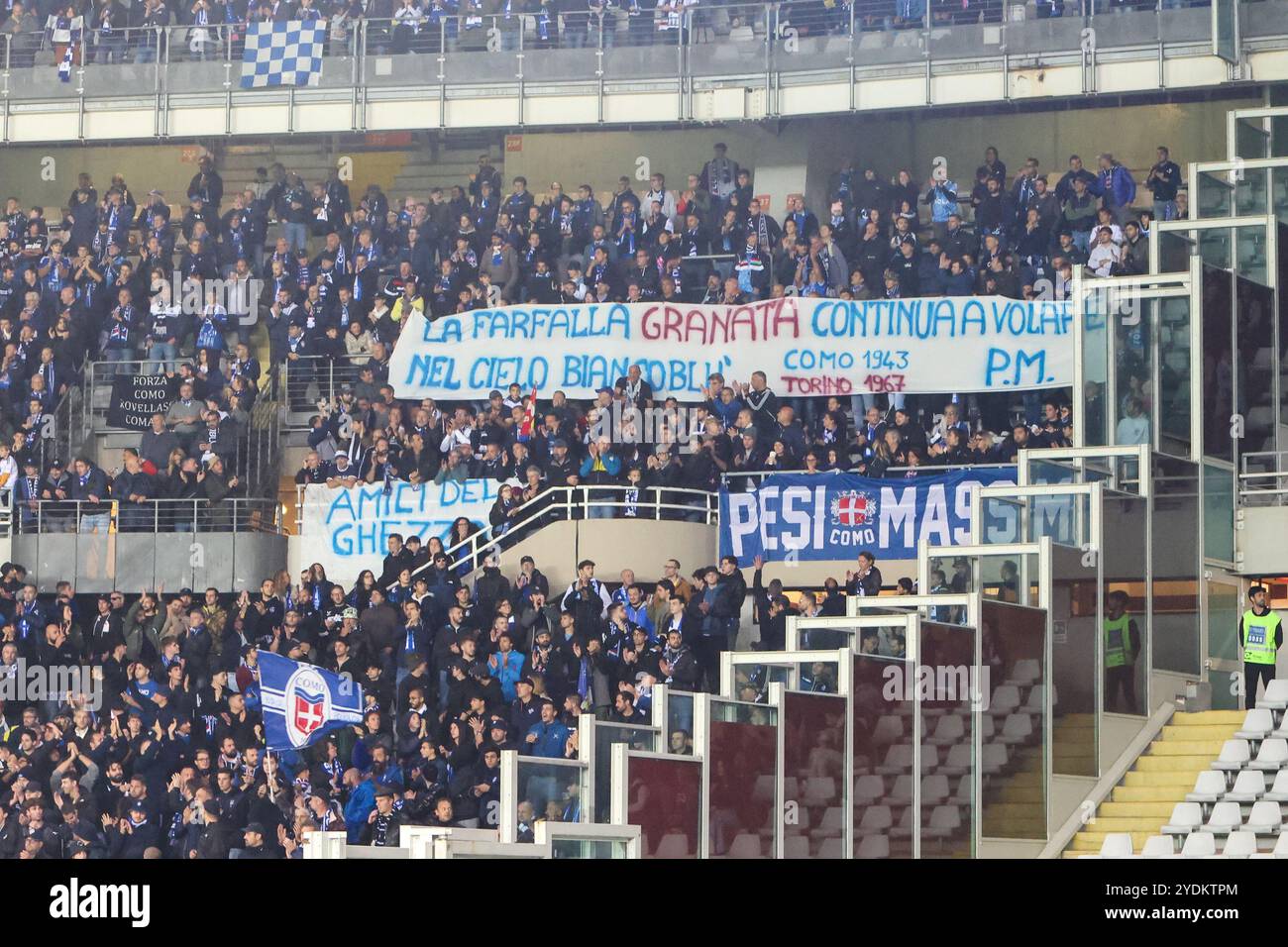 Striscione tifosi comaschi durante la partita di calcio di serie A Enilive 2024/2025 tra Torino e Como allo stadio di Torino , Italia settentrionale - venerdì Octo Foto Stock