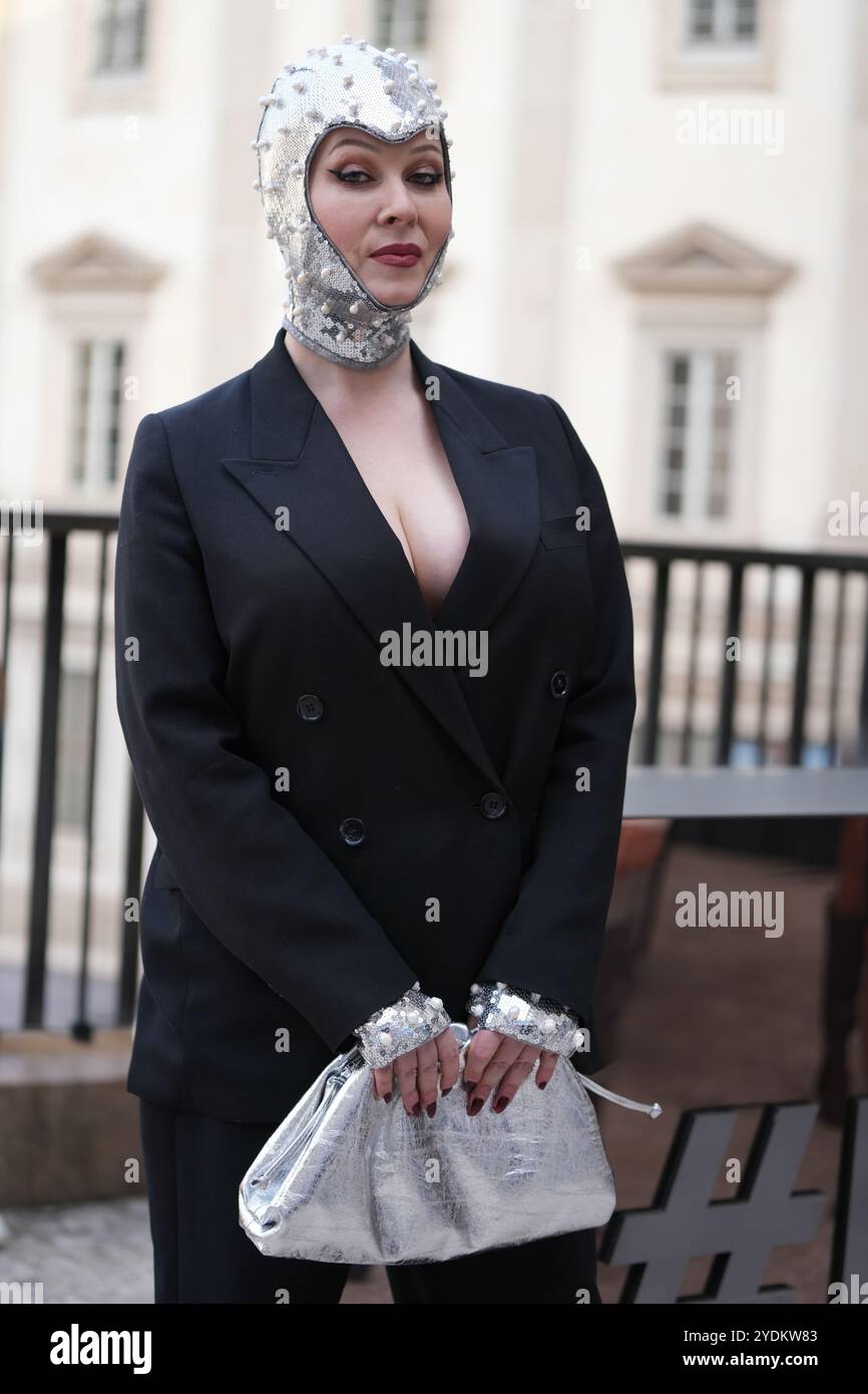 Tanzer partecipa al Chiccomao Fashion Show durante la settimana della moda di Milano SS25 presso Palazzo reale di Milano il 22 settembre 2024. Foto Stock