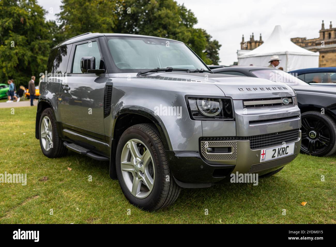 2024 Land Rover Defender, in mostra al Salon Privé Concours d'Elégance Motor show tenutosi a Blenheim Palace. Foto Stock