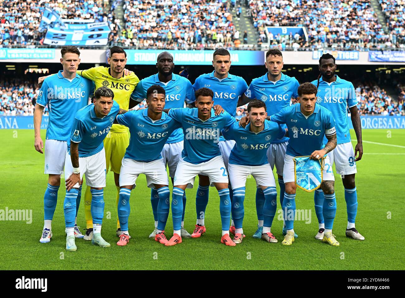 La squadra della SSC Napoli sta posato per la foto prima della partita di serie A tra SSC Napoli e US Lecce allo stadio Diego Armando Maradona di Napoli Foto Stock