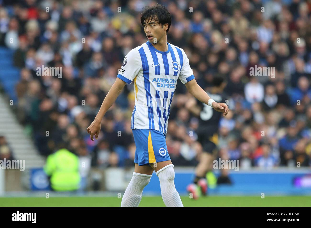 Kaoru Mitoma in azione per Brighton & Hove Albion allo stadio AMEX Foto Stock