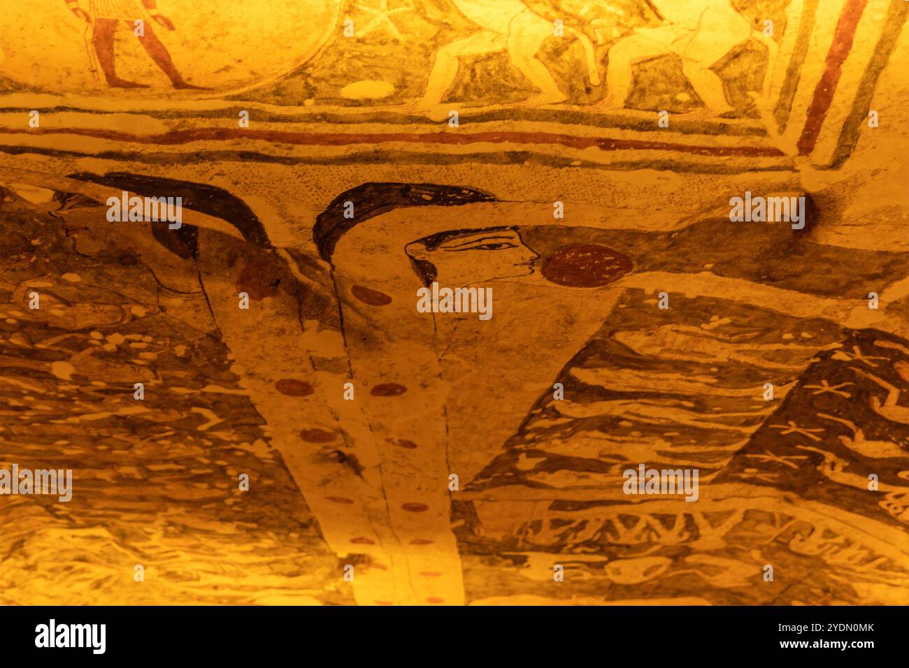 Luxor, Egitto; 16 gennaio 2024: La camera nascosta del sogno eterno del faraone, una magnifica tomba annidata nelle profondità della Valle dei Re. Foto Stock