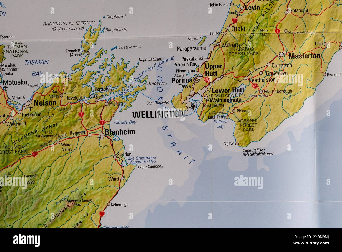 Mappa con Wellington, la capitale della nuova Zelanda, e la sua posizione sulla punta meridionale dell'Isola del Nord. Foto Stock