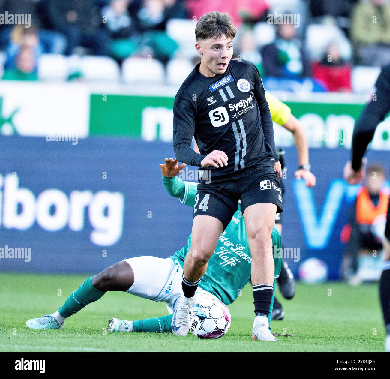 Viborg, Danimarca. 27 ottobre 2024. Olti Hyseni di Soenderjyske nel match di super campionato tra Viborg FF e Soenderjyske all'Energi Viborg Arena, domenica 27 ottobre 2024. (Foto: Henning Bagger/Ritzau Scanpix) credito: Ritzau/Alamy Live News Foto Stock