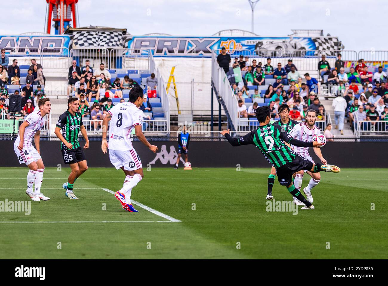 Melbourne, Australia, 27 ottobre 2024. Hiroshi Ibusuki del Western United FC segna il pareggio durante la seconda giornata della partita di calcio maschile Isuzu Ute A-League tra il Western United FC e il Western Sydney Wanderers FC all'Ironbark Fields Tarneit il 27 ottobre 2024 a Melbourne, Australia. Crediti: Santanu Banik/Speed Media/Alamy Live News Foto Stock