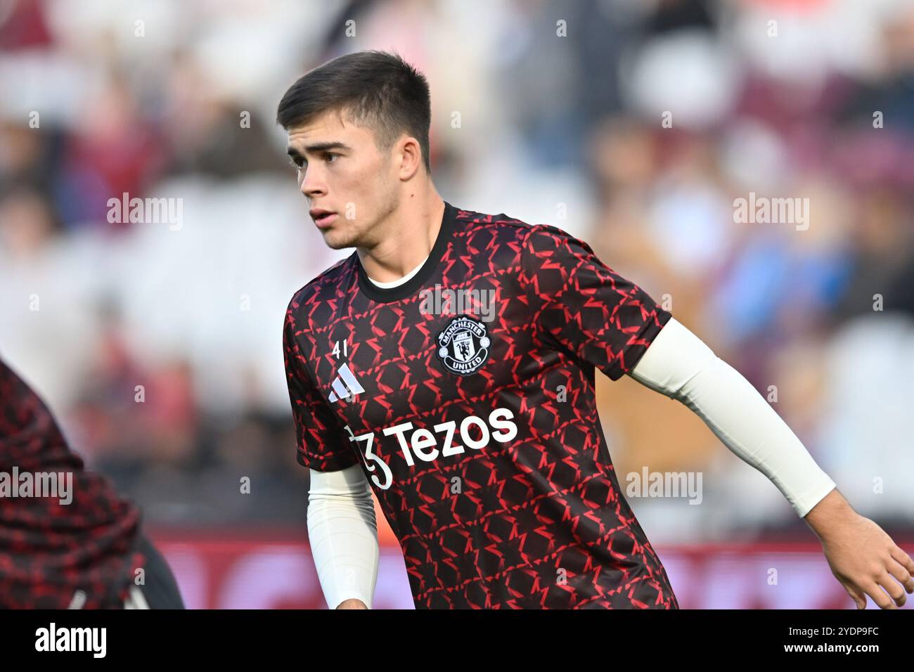 Harry amass (41 Manchester United) si scalda durante la partita di Premier League tra West Ham United e Manchester United al London Stadium, Stratford, domenica 27 ottobre 2024. (Foto: Kevin Hodgson | mi News) crediti: MI News & Sport /Alamy Live News Foto Stock