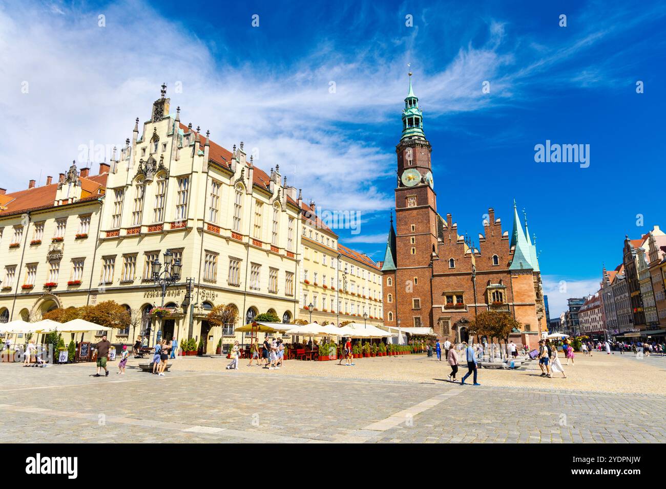 Piazza del mercato della città vecchia e il Municipio della città vecchia di Breslavia, Polonia Foto Stock