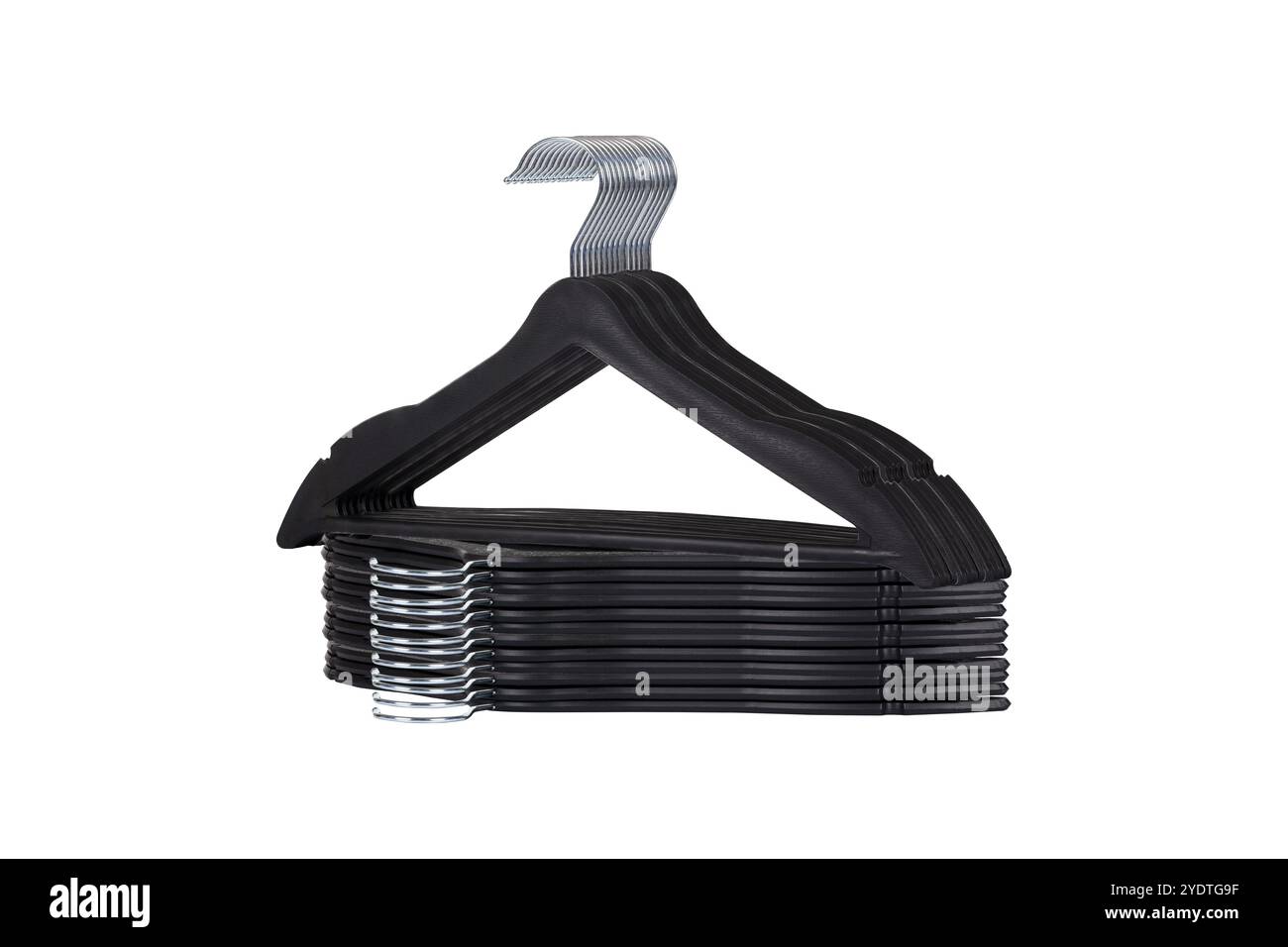 Appendiabiti in plastica nera resistente con ganci in metallo - ideali per l'organizzazione di armadi, armadi e lavanderia Foto Stock